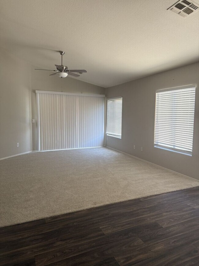 Building Photo - 4 Bedroom in San Tan Ranch, Gilbert!