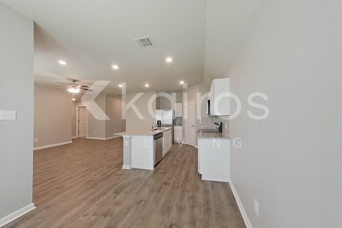 Building Photo - 104 ORTHELLO COURT