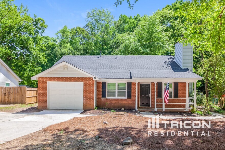Primary Photo - 6617 Flat Rock Dr
