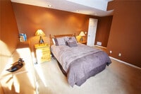 Building Photo - 54 Ensign Dr