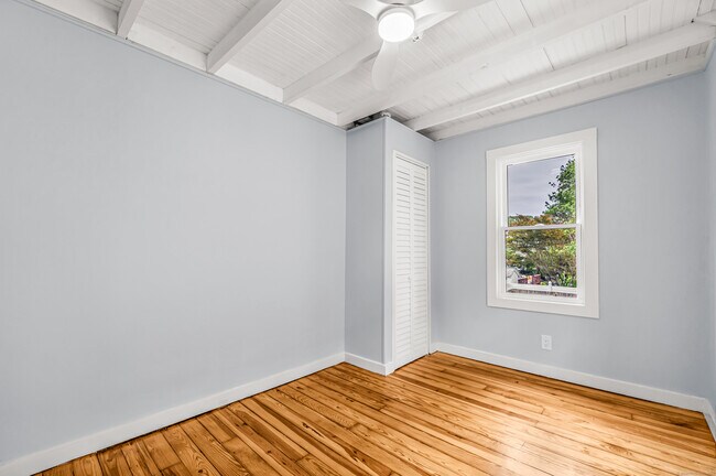 Building Photo - 155 Broadway