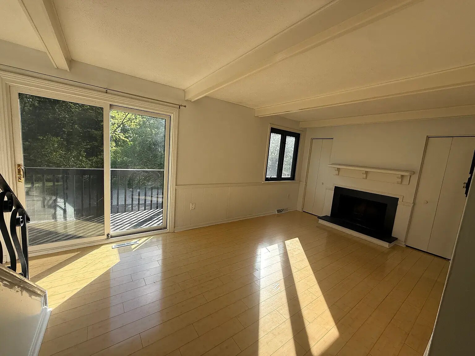 Family Room - 2816 Bingham Dr