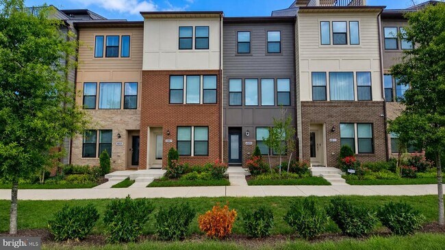Building Photo - 4809 Vista Green Ln