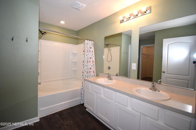 Building Photo - 11513 Stickleback Ln