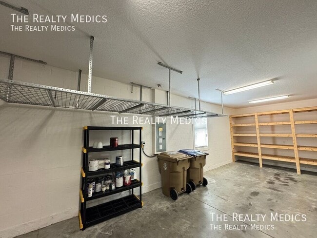 Building Photo - 5107 Appenine Loop W