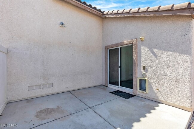 Building Photo - 7820 Milkweed Ct