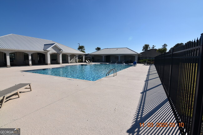 Building Photo - 213 Collin Nicholas Dr