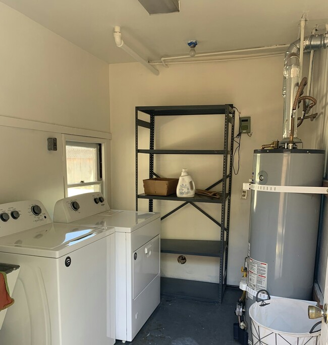 Building Photo - 767 N 2nd St