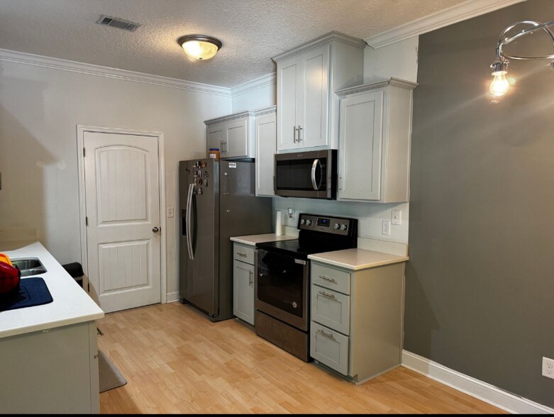 Building Photo - 1209 Cypress Fall Cir