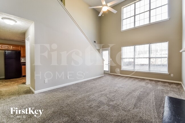 Building Photo - 1429 Gates Cir SE