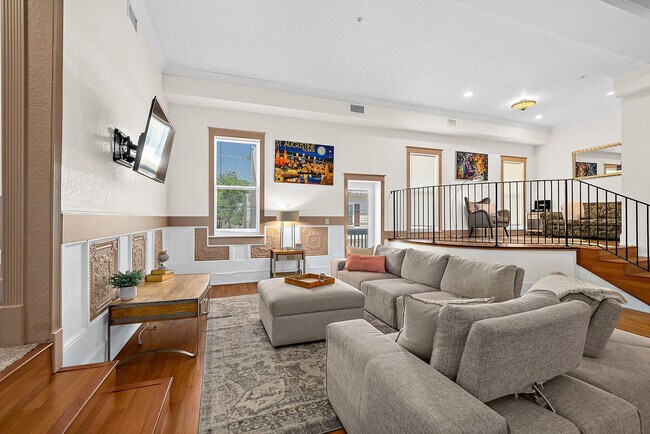 Building Photo - 92 Washington St