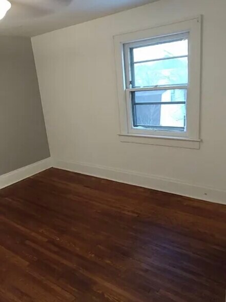 Building Photo - 524 Hanford St