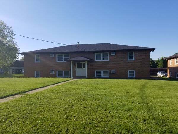 Building Photo - 409 4th St NE