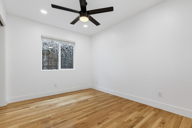 Building Photo - 4525 Saratoga Ave