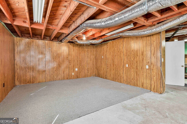 Building Photo - 334 Porter Rd