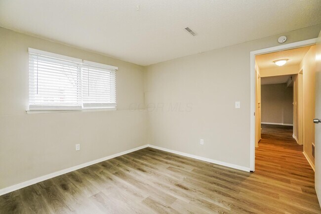 Building Photo - 2684 Glenbriar St