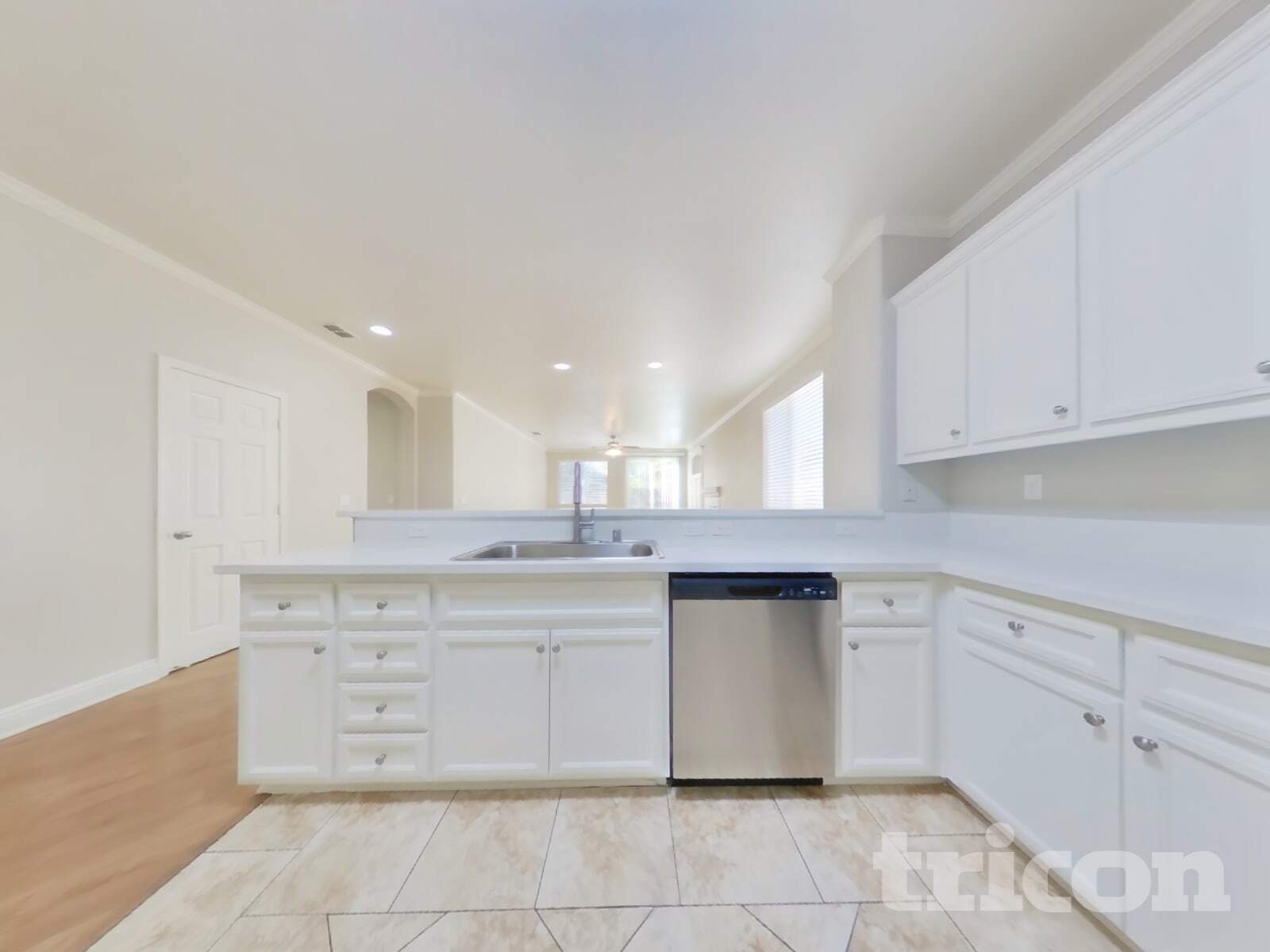 Building Photo - 7820 Golden Ring Way