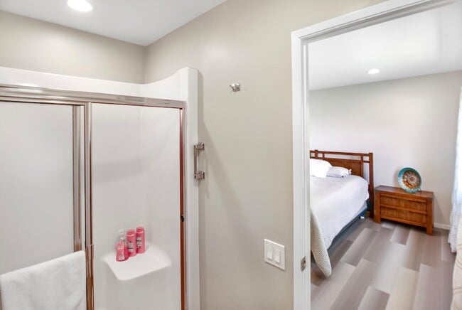 Building Photo - 43480 Illinois Ave