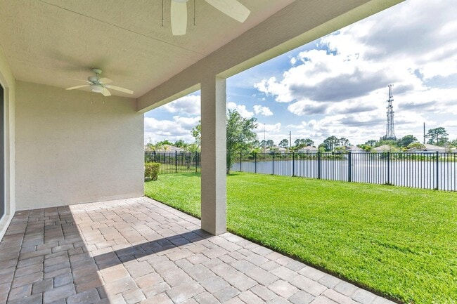 Building Photo - 7410 SW Harbor Cove Dr