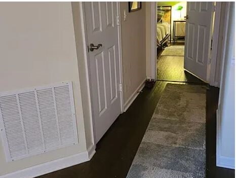 Building Photo - 45 Sycamore Ave