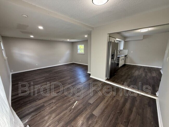 Building Photo - 4845 Downing Dr