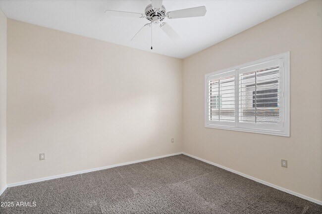 Building Photo - 11375 E Sahuaro Dr