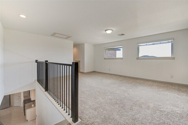 Building Photo - 29631 Ella Larchmont Ct