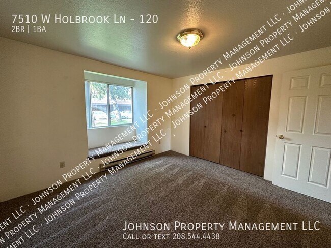 Building Photo - 7510 W Holbrook Ln