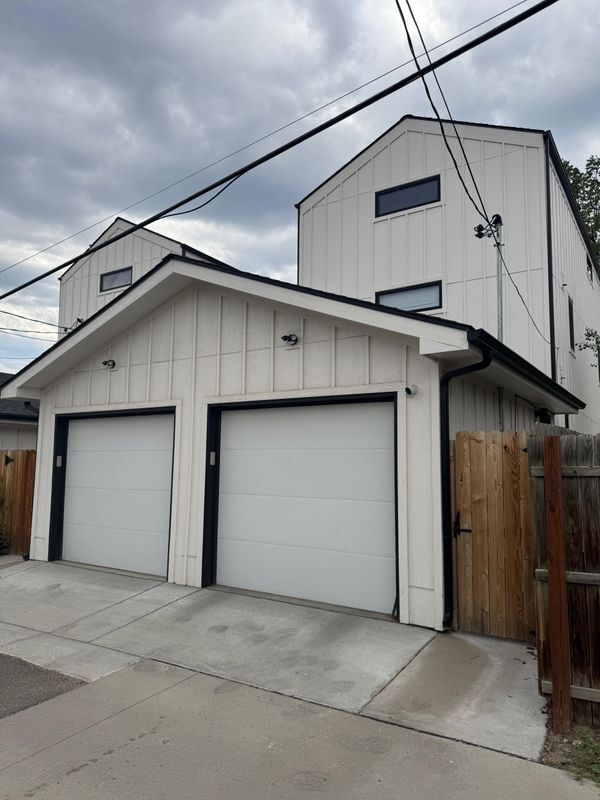 Building Photo - 1310 Zenobia St