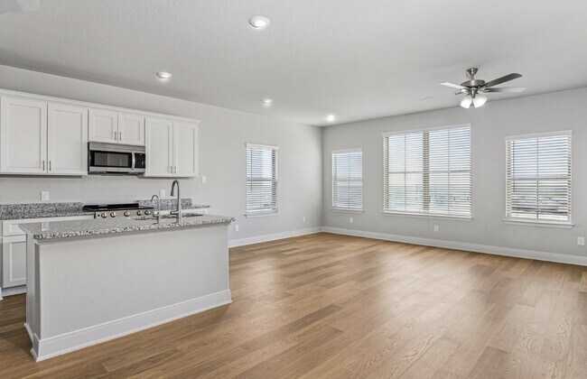 Building Photo - 7146 Magnolia Pass