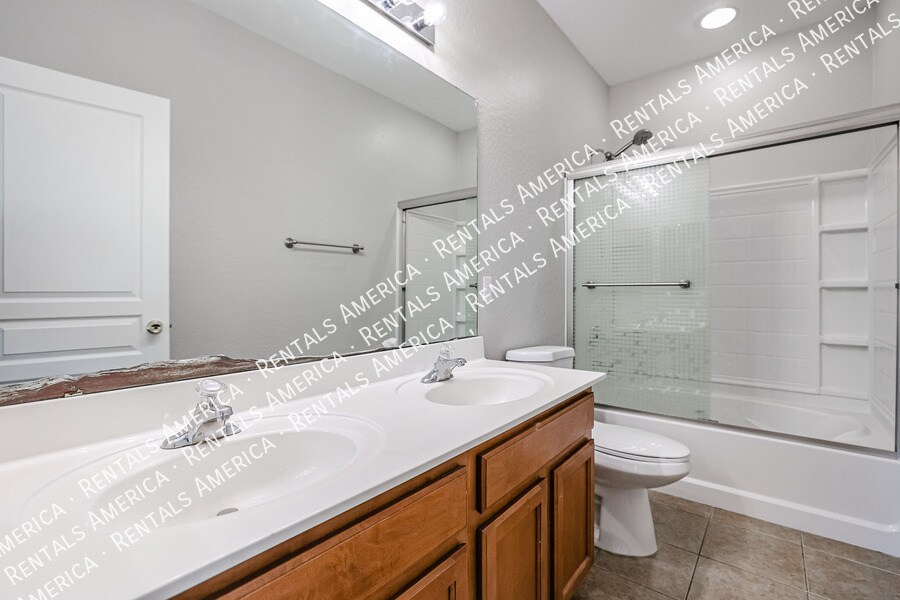 Building Photo - 7012 W Alta Vista Rd