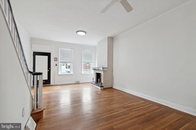 Building Photo - 1820 N Mascher St