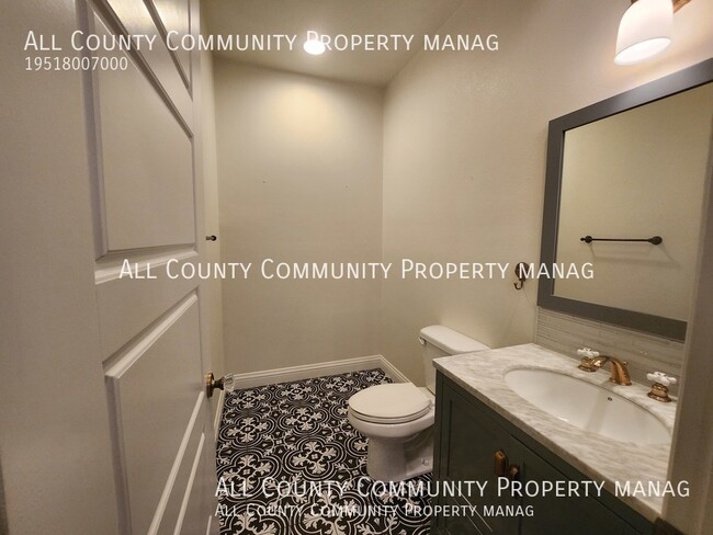 Building Photo - 25255 High Plains Ct