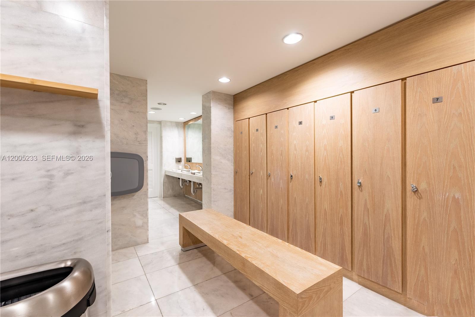 Building Photo - 400 Sunny Isles Blvd