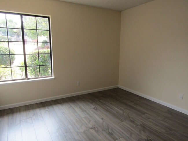 Building Photo - Single Level Home Located in The Pacific Estates