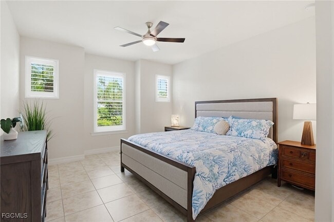 Building Photo - 11012 Castlereagh St