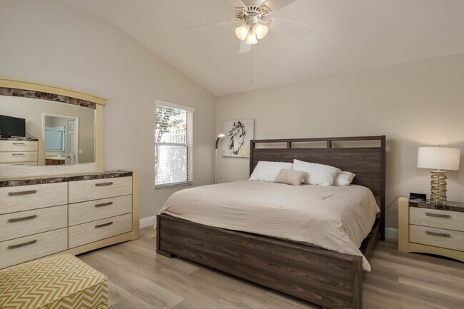 Building Photo - Furnished Annual Rental - Village of Hadley