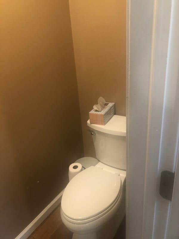 Building Photo - 470 Meadow Ln