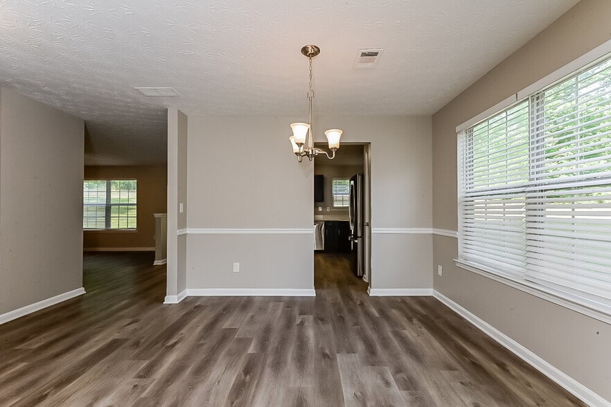 Building Photo - 1780 Bennett Dr