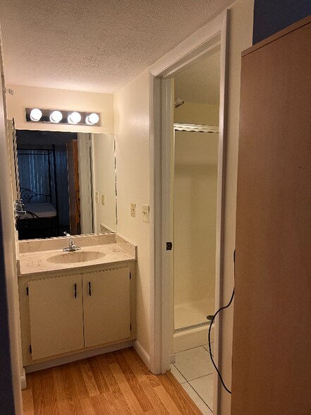 Building Photo - 3248 SE Aster Ln