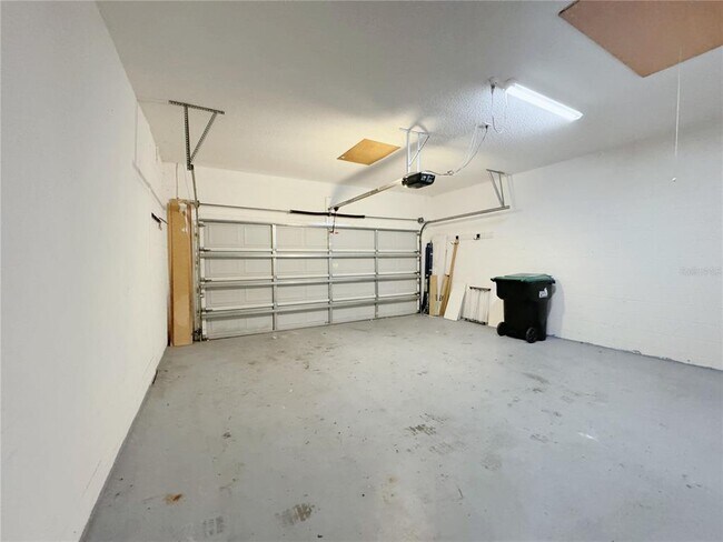 Building Photo - 5114 Santa Ana Dr