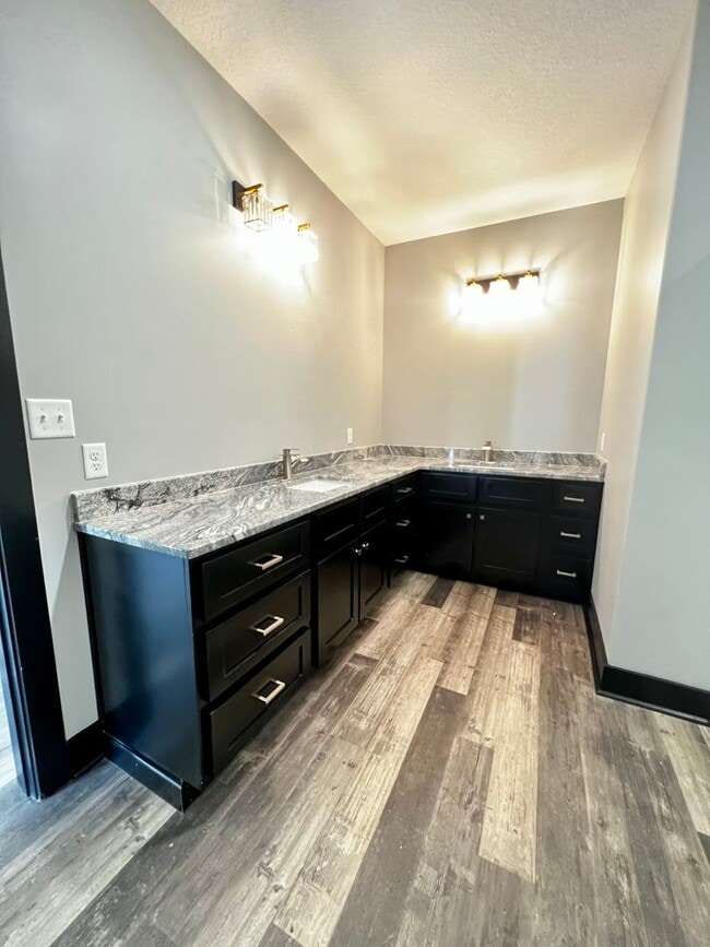 Building Photo - 4101 Stoke Dr