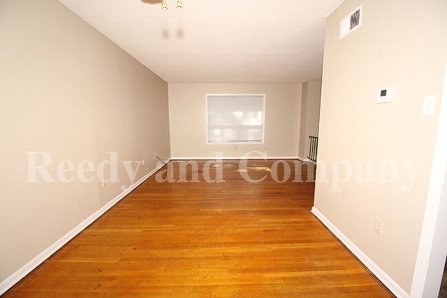 Building Photo - 3635 W Big Bend Dr