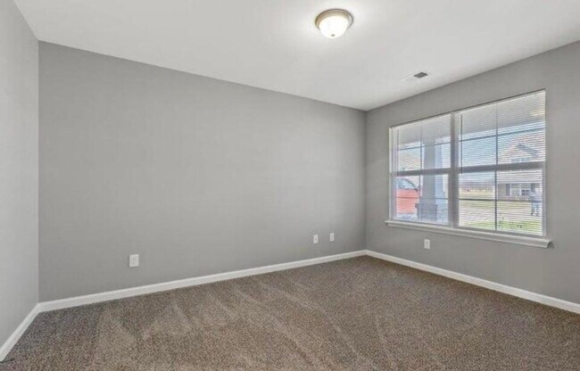 Building Photo - 225 Parker Pl