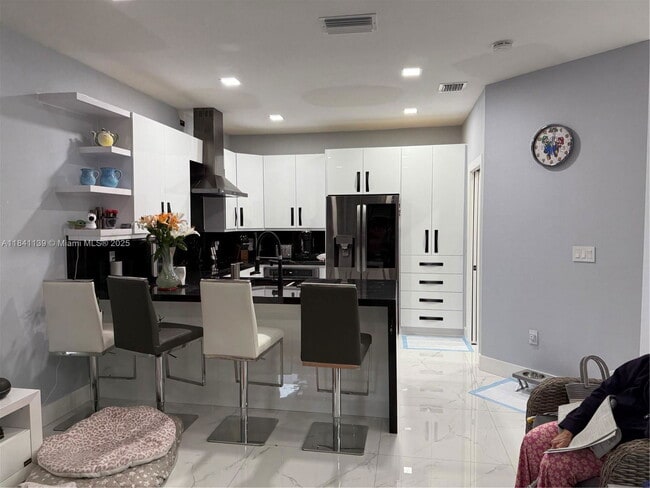 Building Photo - 11300 SW 236 Ln