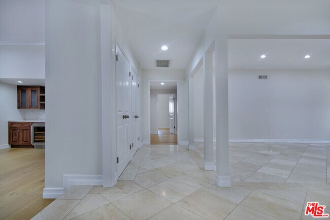 Building Photo - 23637 Park Belmonte