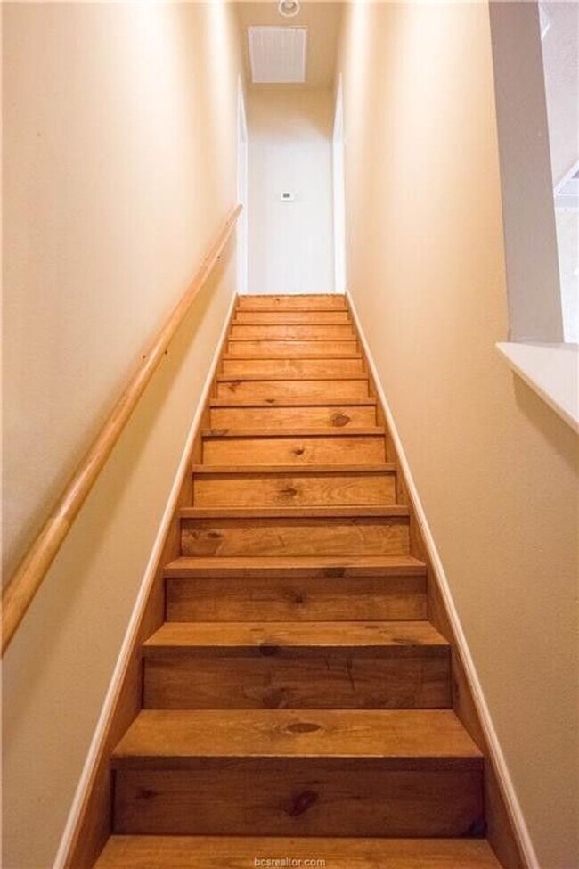 Building Photo - 3376 Keefer Loop