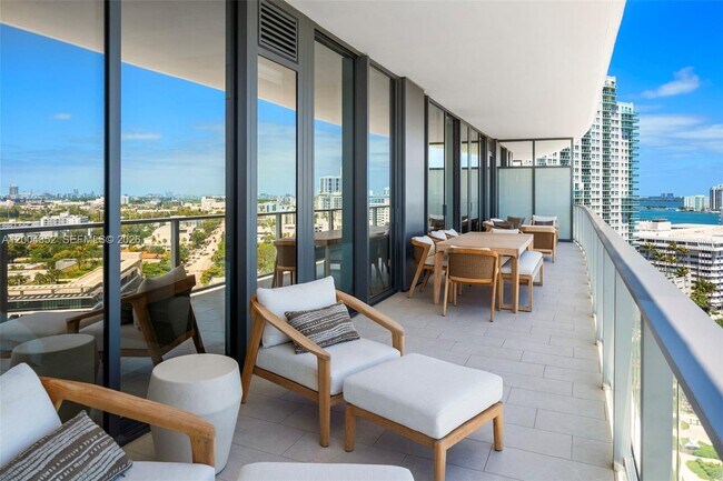 Building Photo - 500 Alton Rd