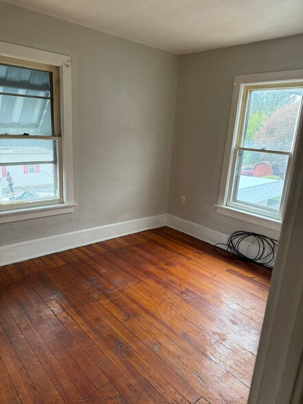 Building Photo - 722 Fronheiser St