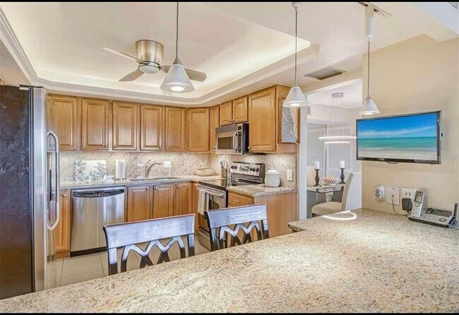 Building Photo - 2295 Gulf of Mexico Dr